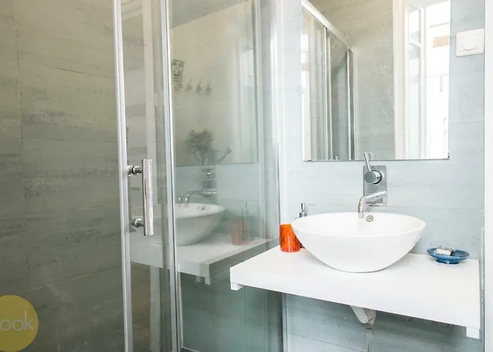 Paz 38 By Nook * Lisboa