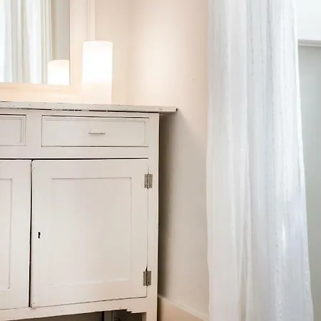 Paz 38 By Nook Lizbona