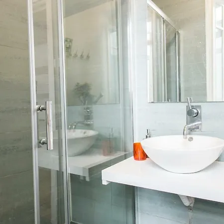 Paz 38 By Nook * Lisboa